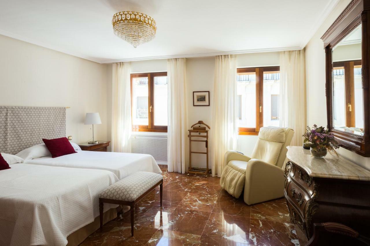 Catedral Cabildo Apartment Sevilla Exterior foto